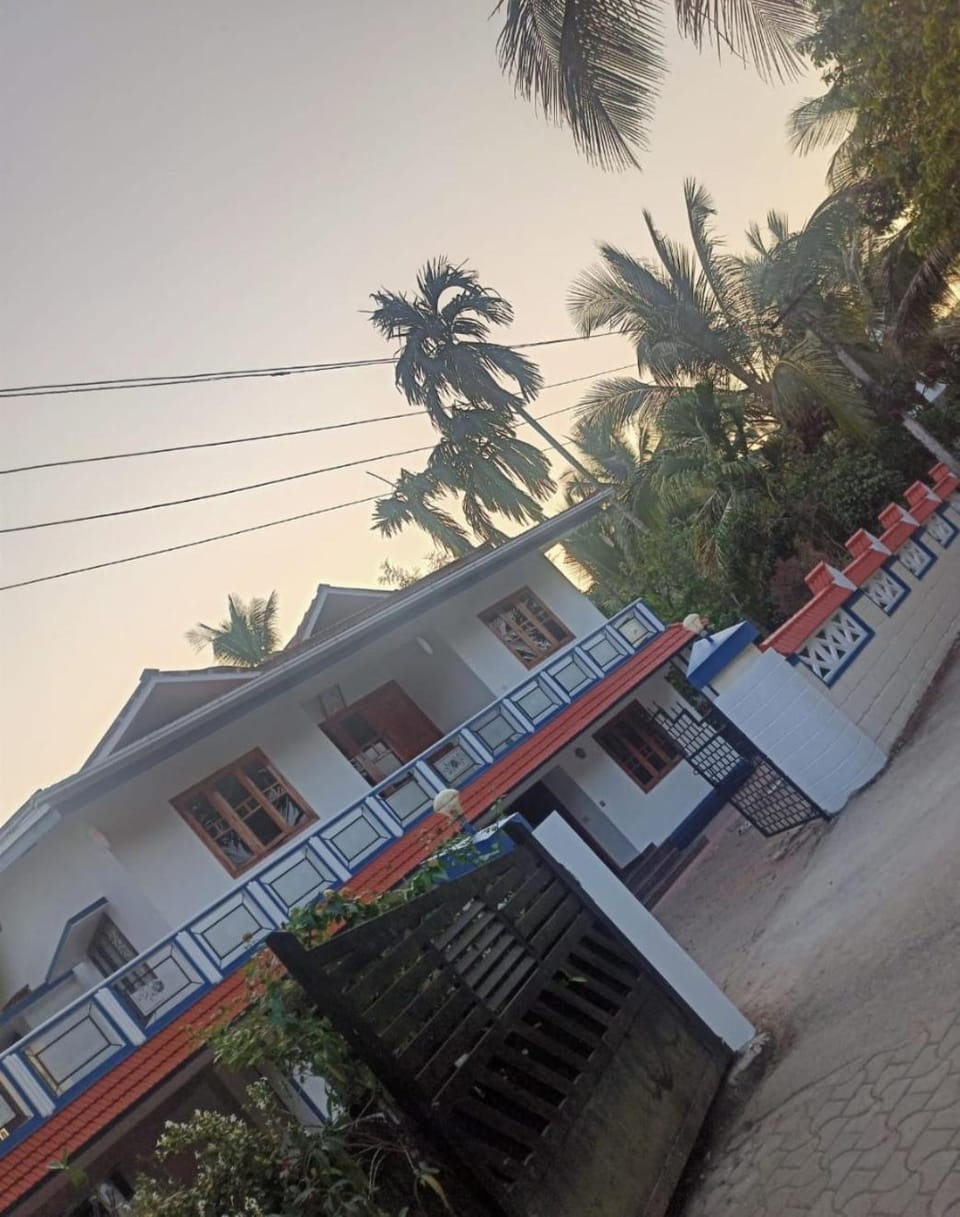 Property building, Street view
