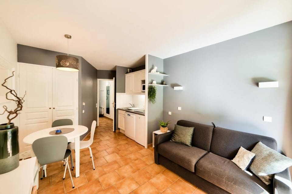 Bed, Living room, Bedroom, kitchen