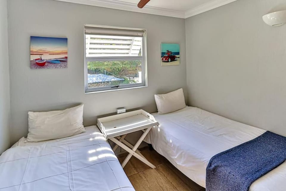 Seaside 96 - Family only Apartment in Dolphin Coast