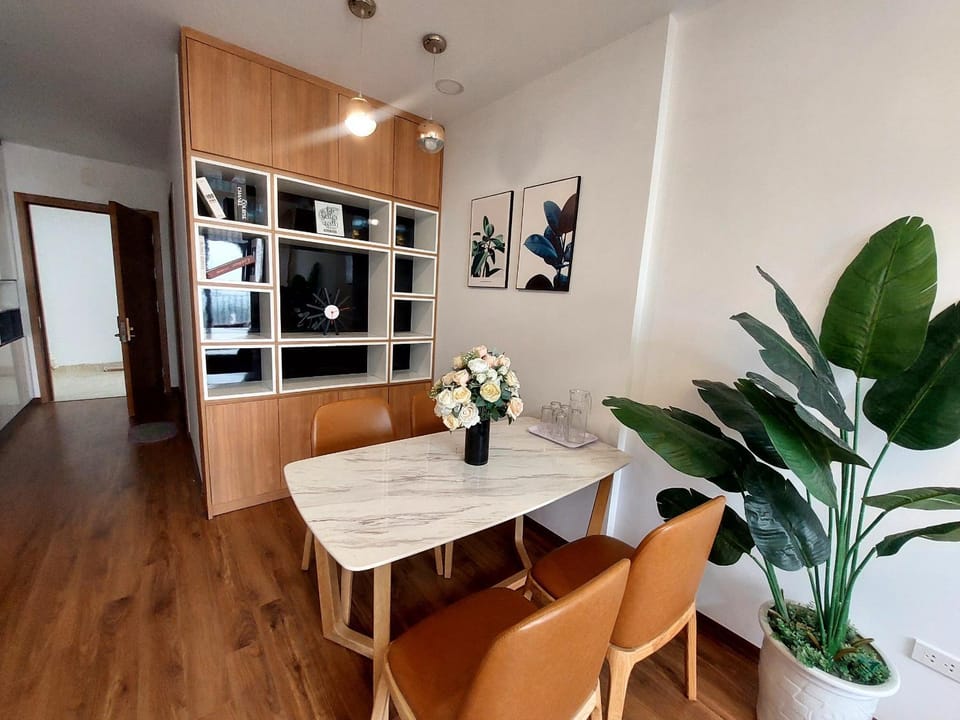Seating area, Dining area