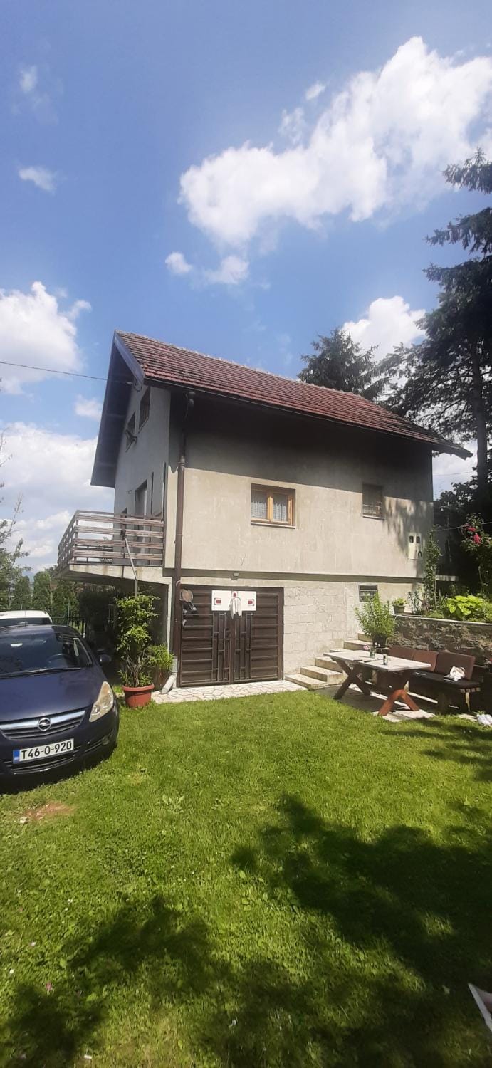 Misevici vikendica House in Federation of Bosnia and Herzegovina