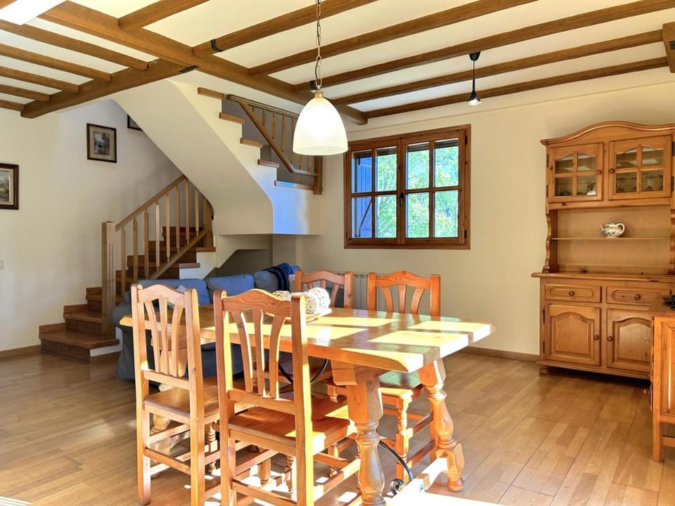 Dúplex familiar i de muntanya a Escaló by RURAL D'ÀNEU Apartment in Pallars Jussà