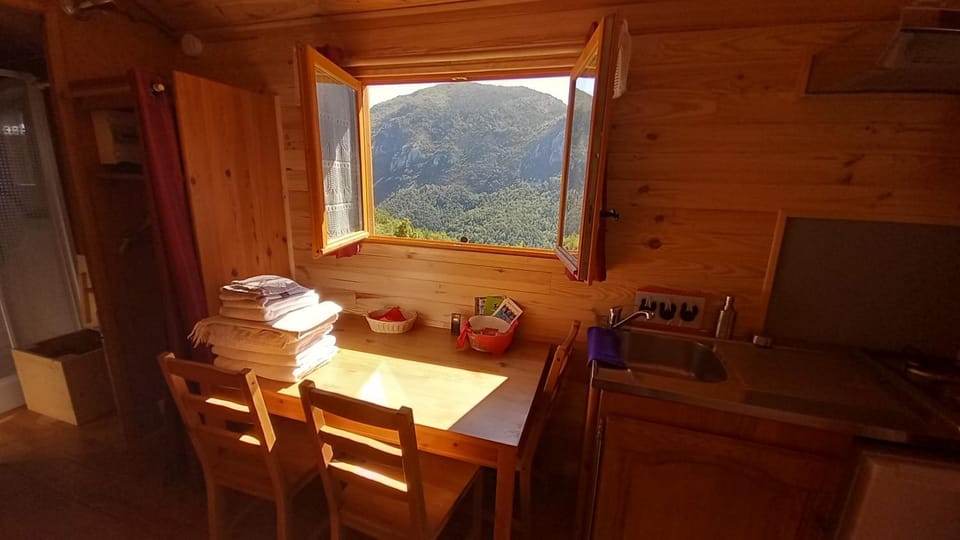 Les ROULOTTINS Luxury tent in Provence-Alpes-Côte d'Azur