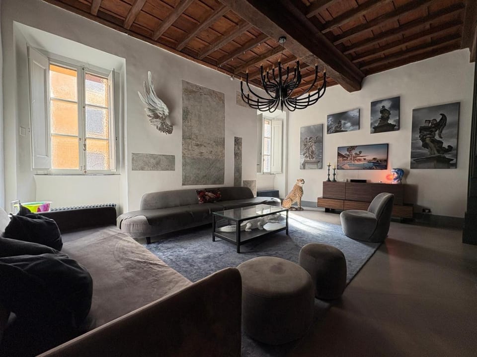 Monti Art Loft Apartment in Rome
