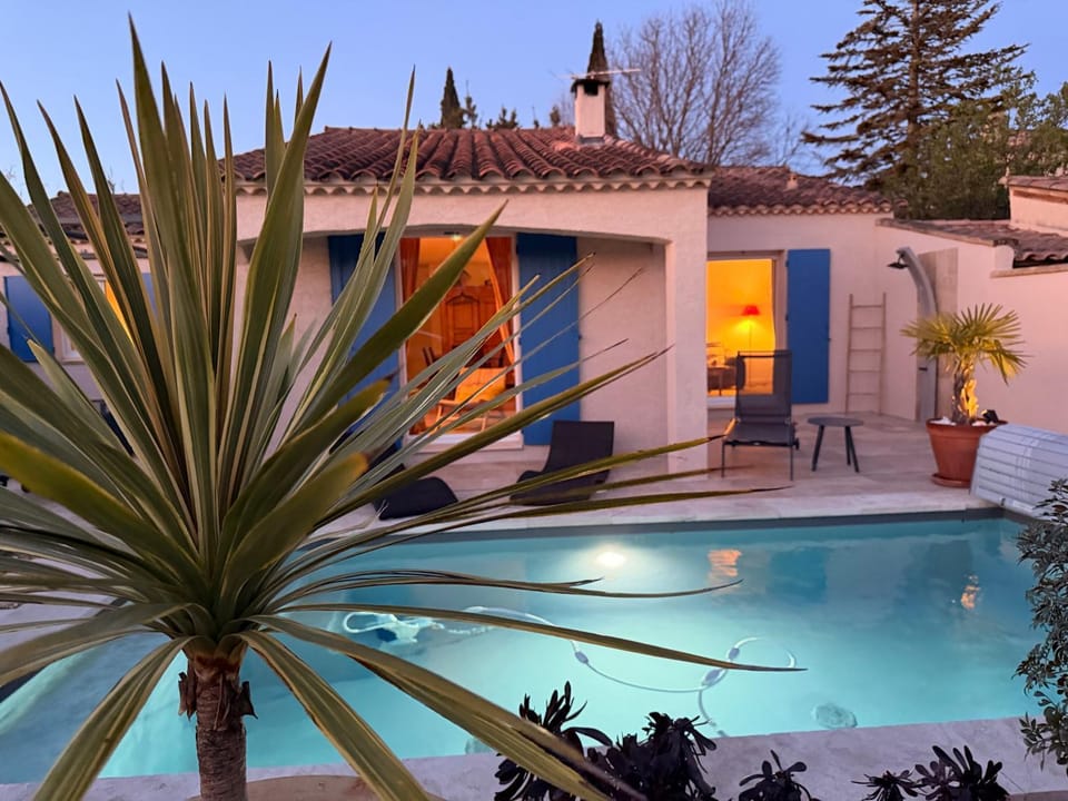 Property building, Patio, Pool view, Swimming pool, sunbed