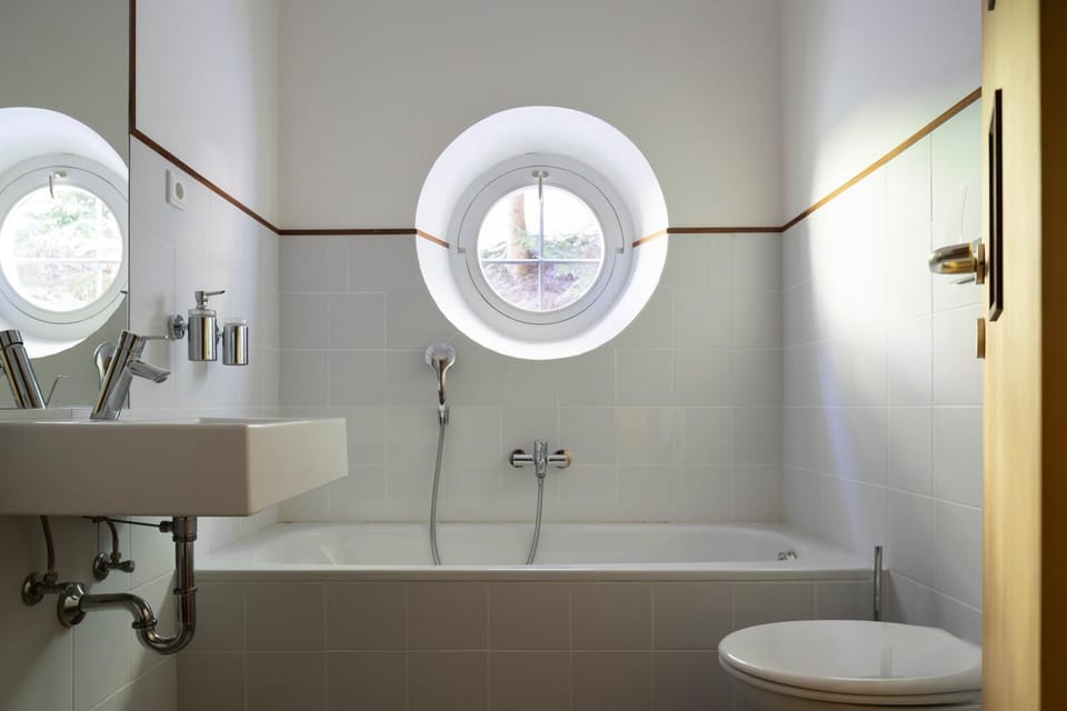 Bathroom, Bath