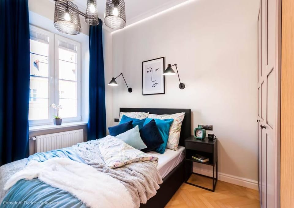 Gorgeous Historic Tenement Apt. - New Town Square! Apartment in Warsaw