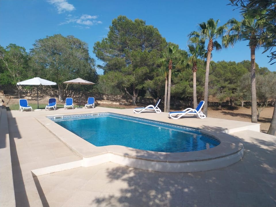 Chalet exclusivo Colonia Sant Jordi. Ses Salines House in Migjorn