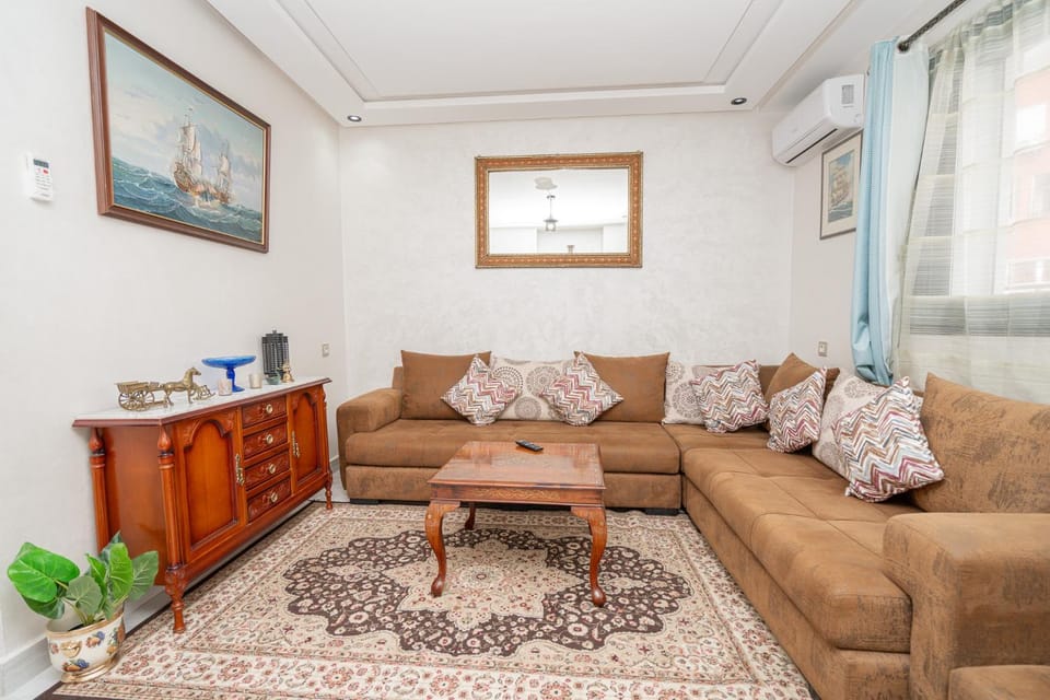 Deluxe Appartement Au Centre Avec un grand balcon Apartment in Tangier