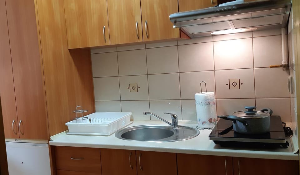 Kitchen or kitchenette, stove