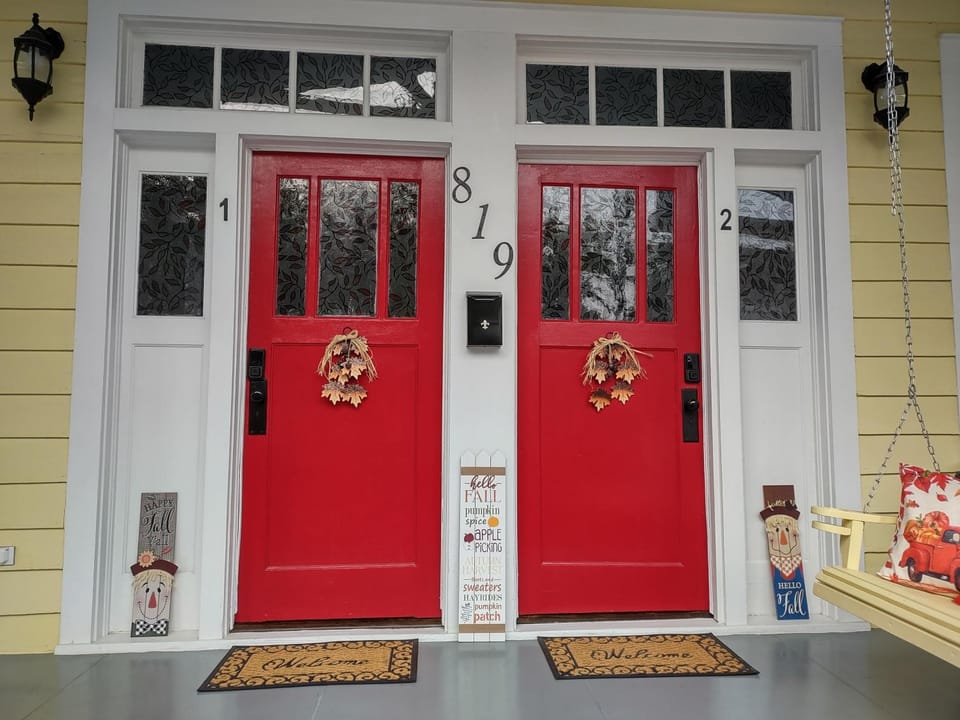 Property building, Facade/entrance