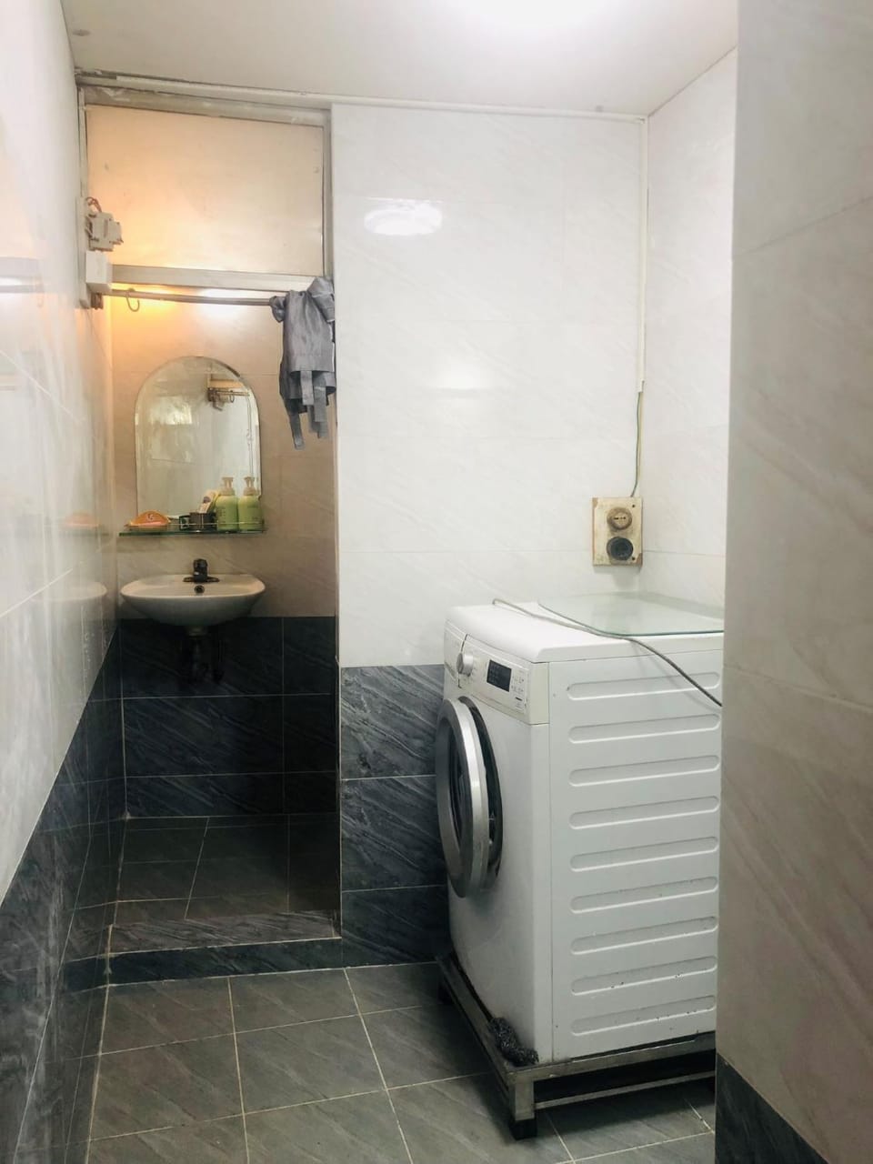 Kitchen or kitchenette, Communal kitchen, Public Bath, towels, washing machine, dryer