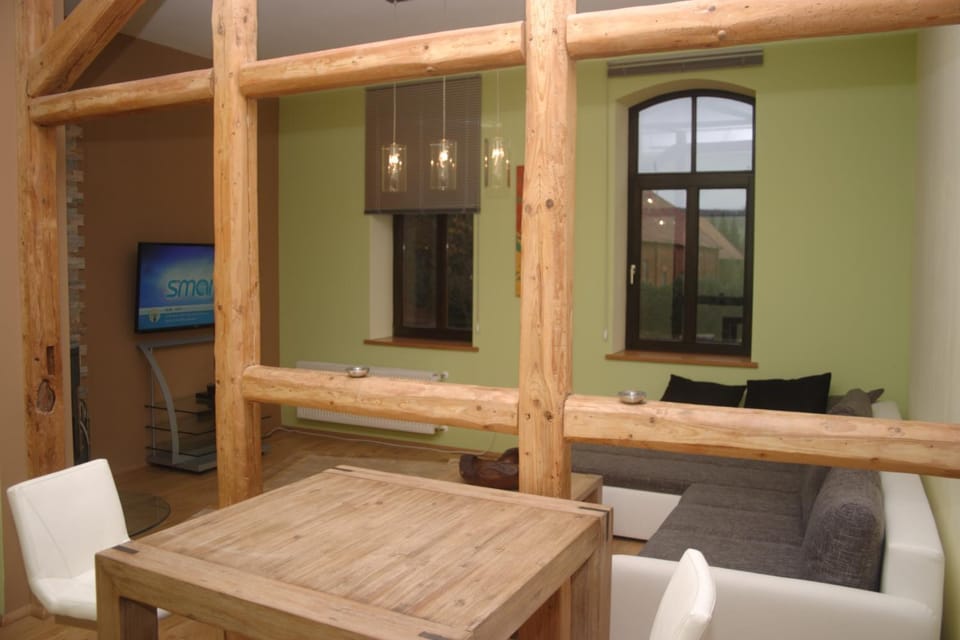 Living room, Photo of the whole room, Seating area