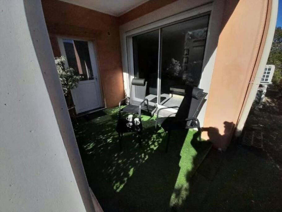 Day, Balcony/Terrace, Living room