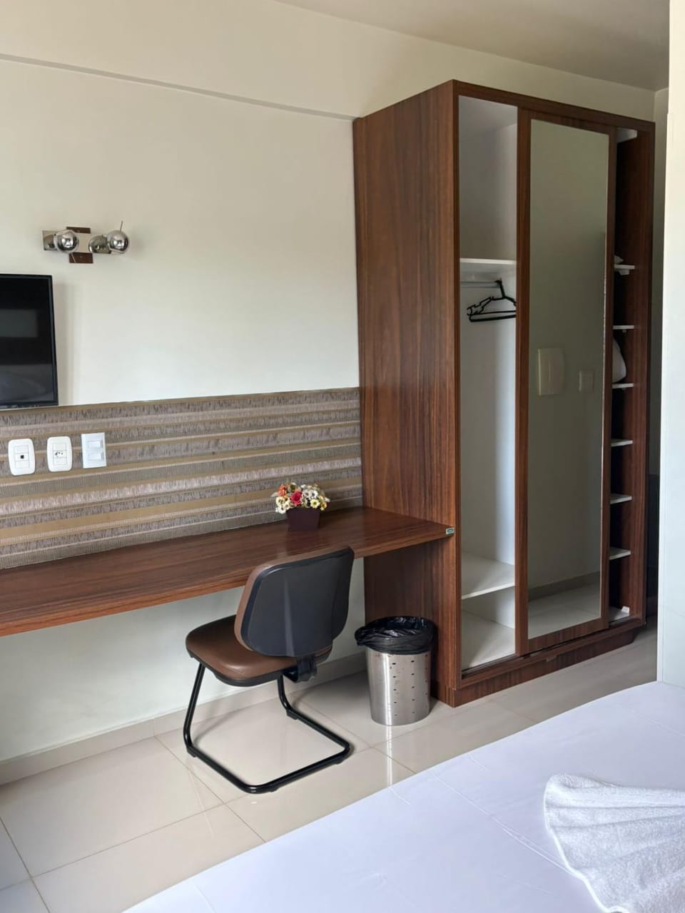Bedroom, wardrobe