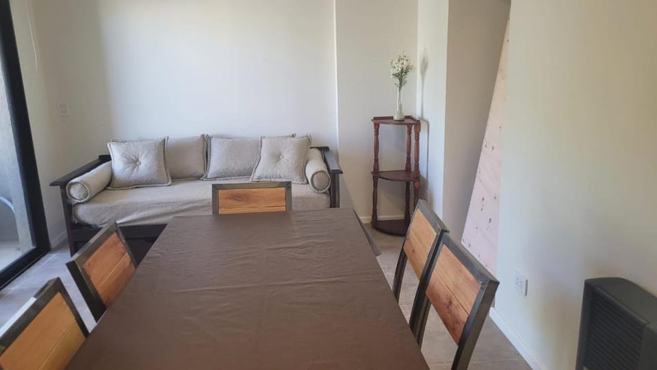 Communal lounge/ TV room, TV and multimedia, Living room, Seating area