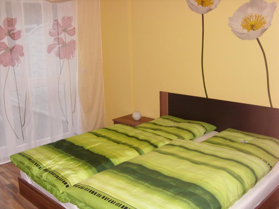 Ferienhaus Am See Apartment in Trier-Saarburg