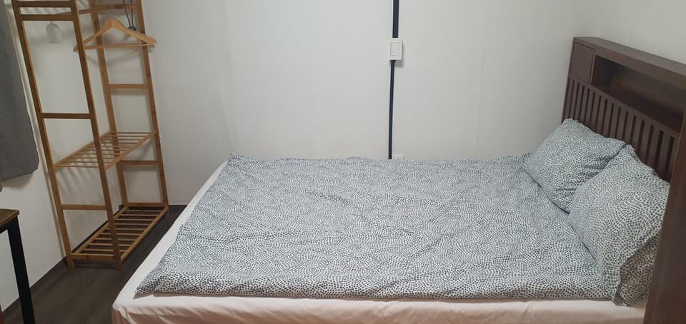 BlueBird Guesthouse - Foreign Only Hostel in Seoul