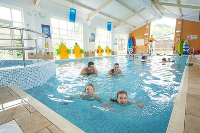 Swimming pool, Swimming pool