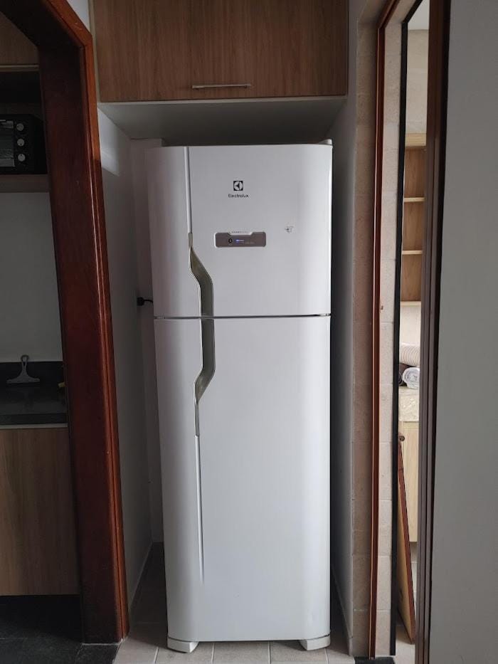 Kitchen or kitchenette, oven