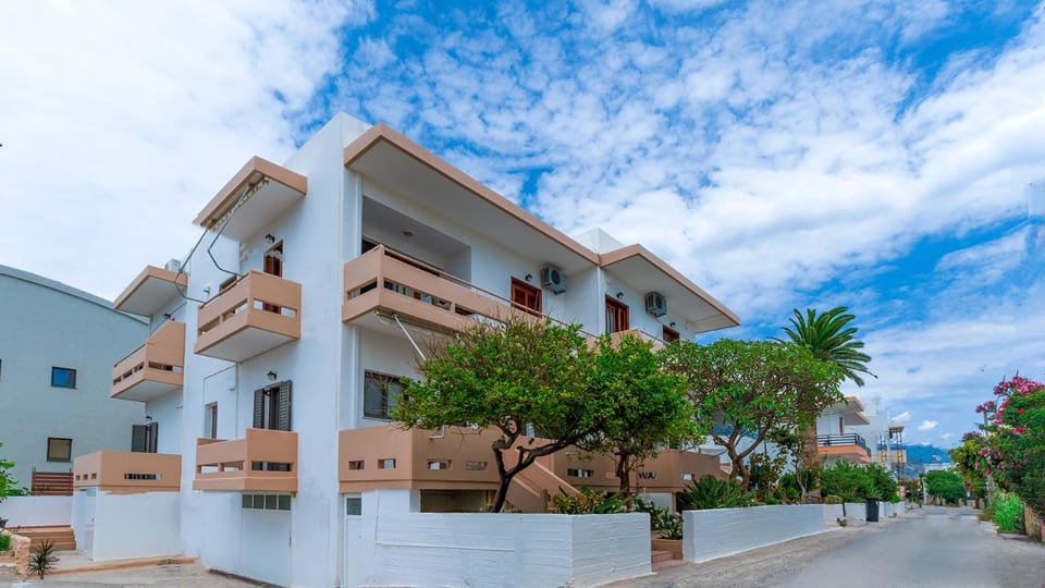 Property building, Day, Street view