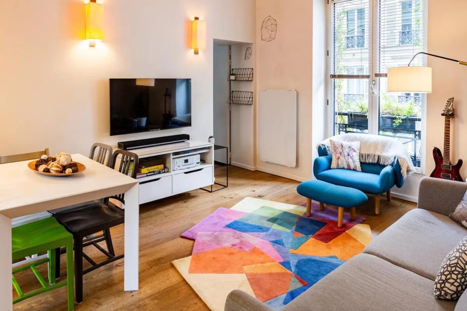 Communal lounge/ TV room, Living room, Seating area