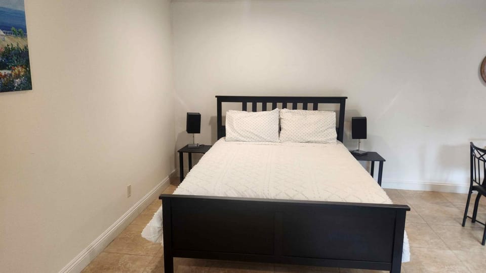 Holiday at Halliday Apartment in Brentwood