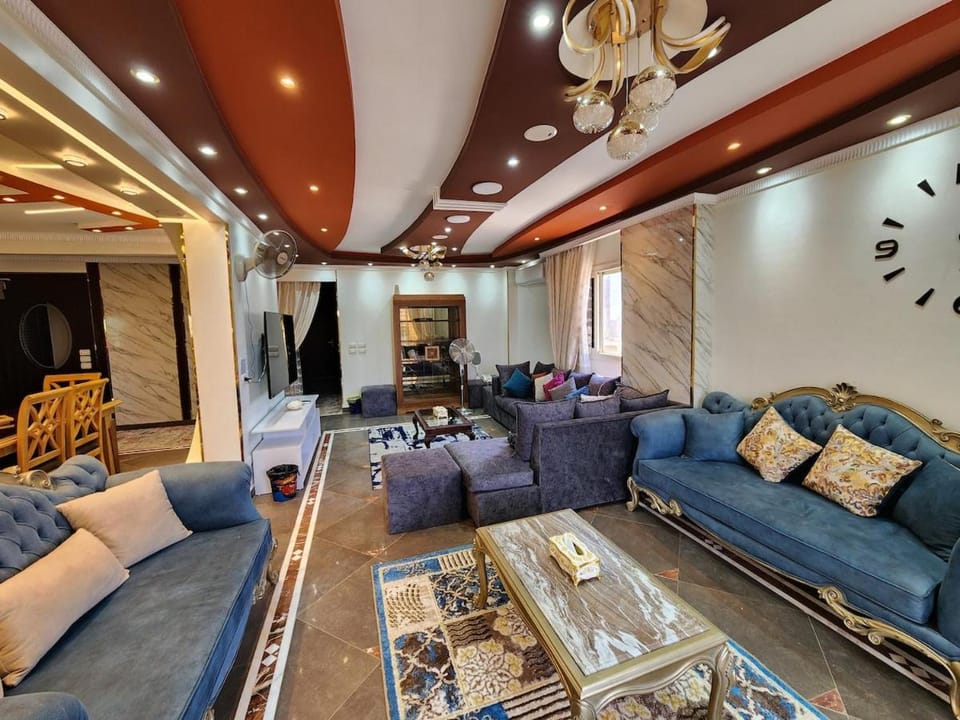شقة فاخرة وفيو خرافى فى maadi Apartment in Cairo Governorate