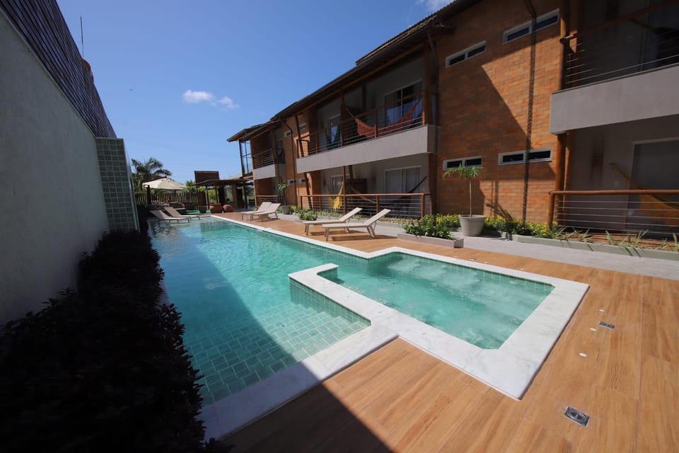 Day, Hot Tub, Swimming pool