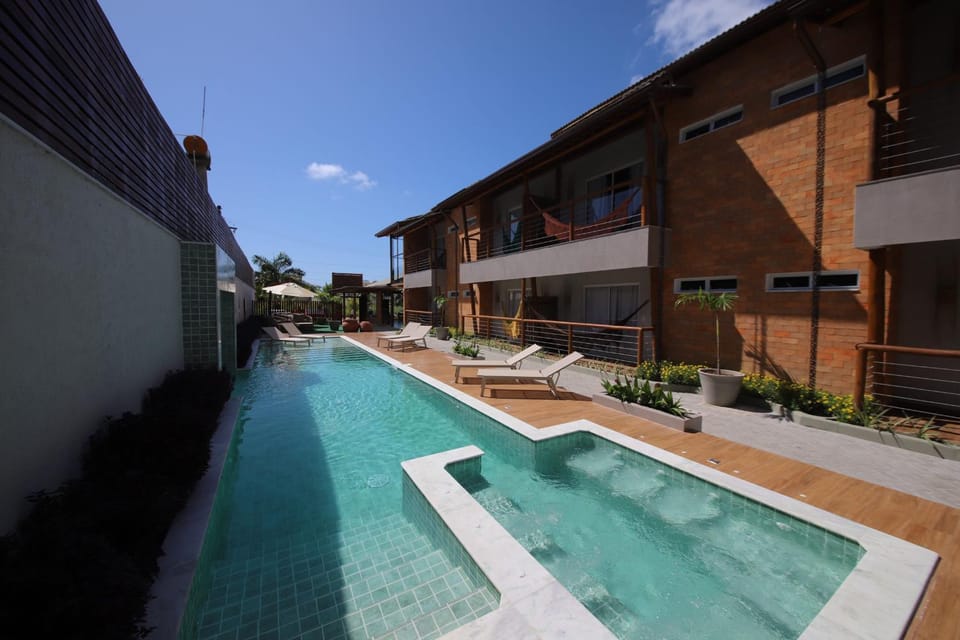 Property building, Day, Hot Tub, Pool view, Swimming pool