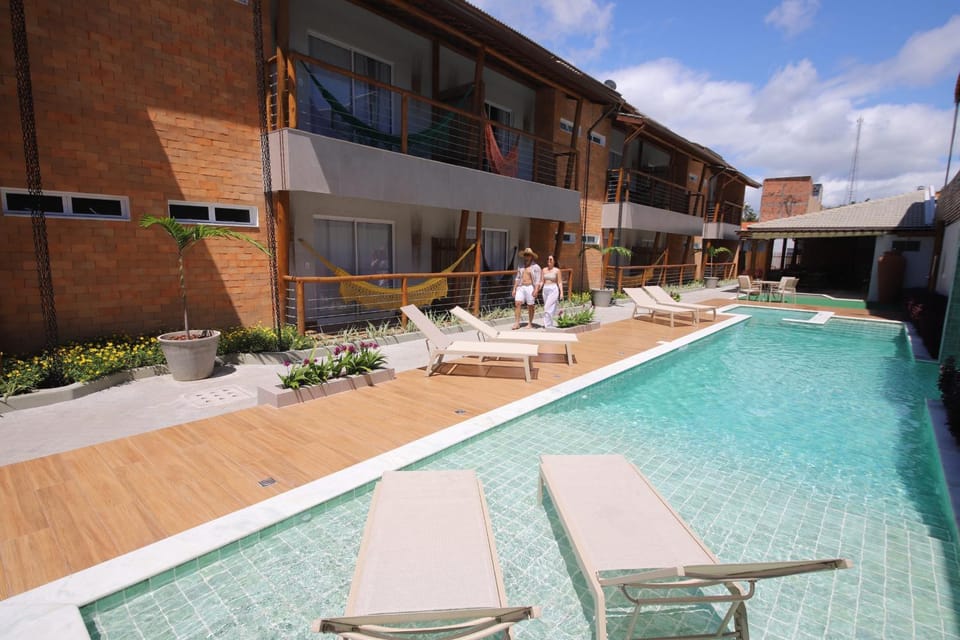 Property building, Day, Swimming pool, sunbed