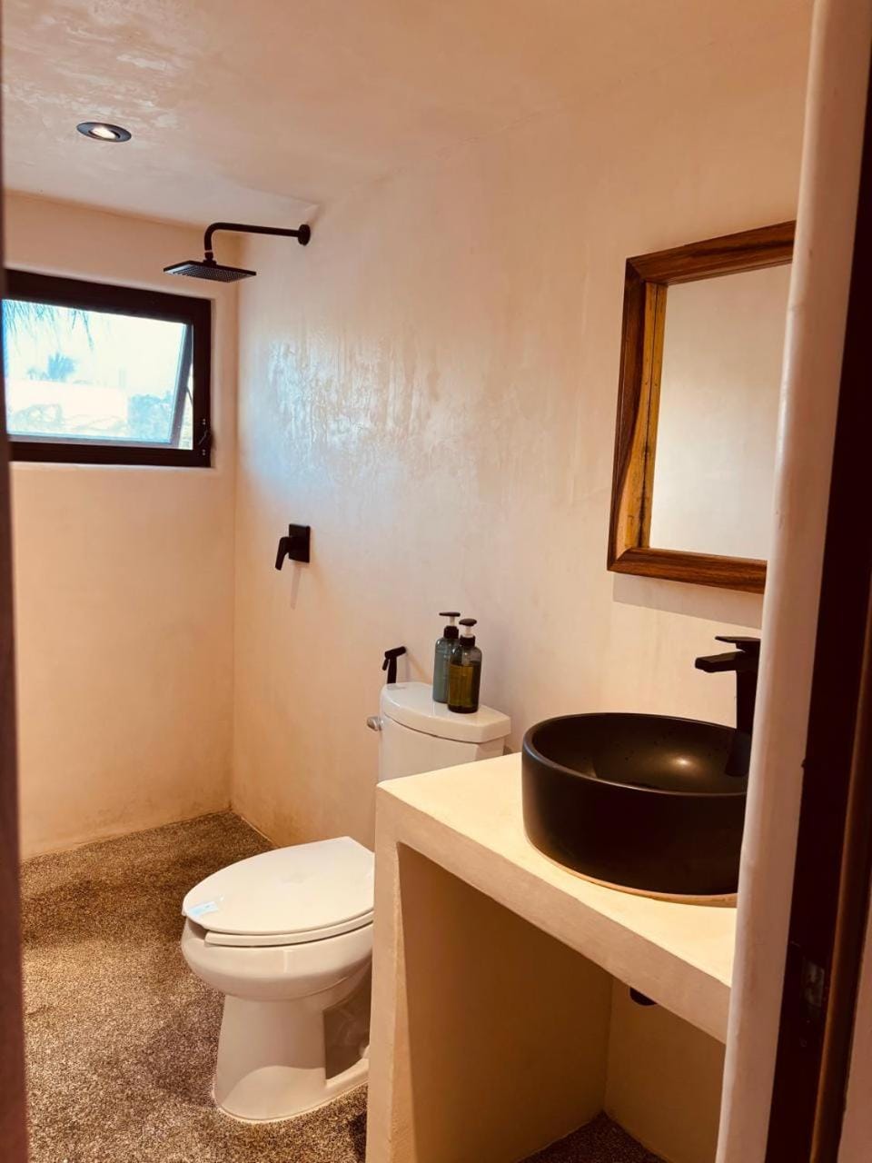 Punta Arena Surf Suites Hotel in Brisas de Zicatela