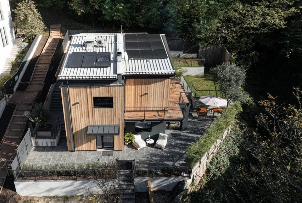 Property building, Day, Bird's eye view, Garden, Garden, Garden view