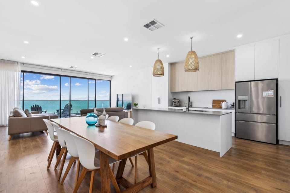 Seamist On Seagull WiFi House in Port Elliot