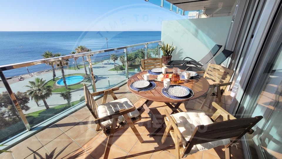 Day, View (from property/room), View (from property/room), Balcony/Terrace, Seating area, Sea view, Sea view