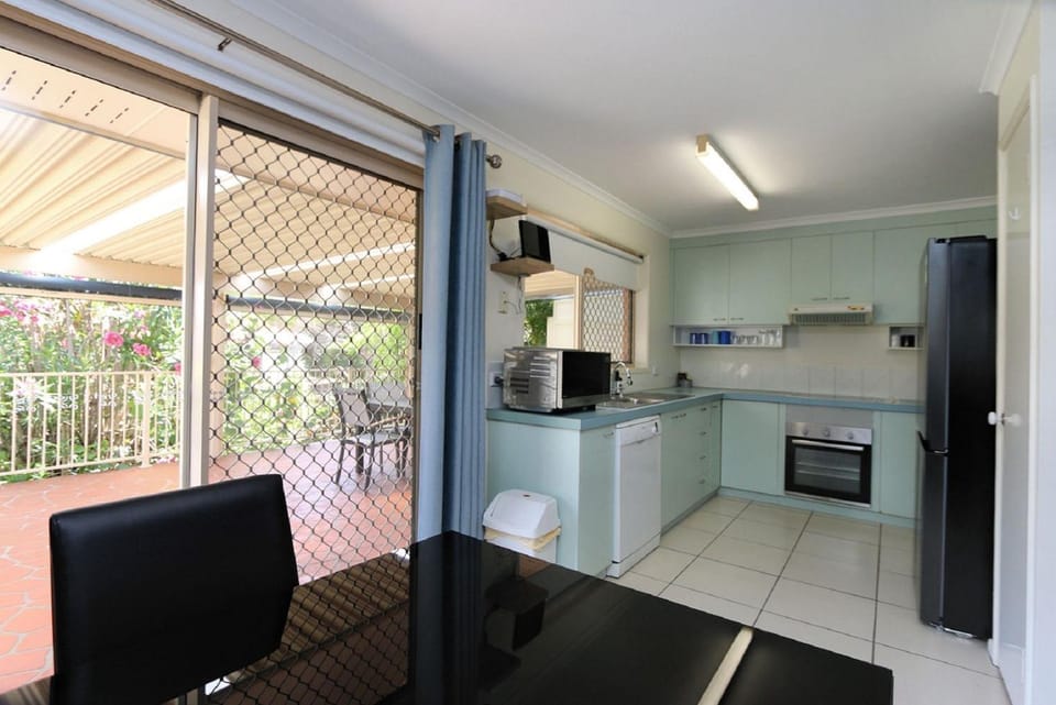 Unit 35 Lakeview Park Bargara Villa in Bargara