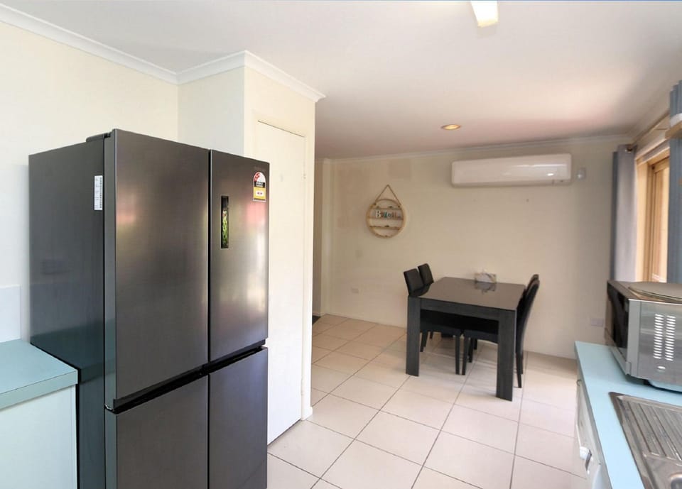 Unit 35 Lakeview Park Bargara Villa in Bargara