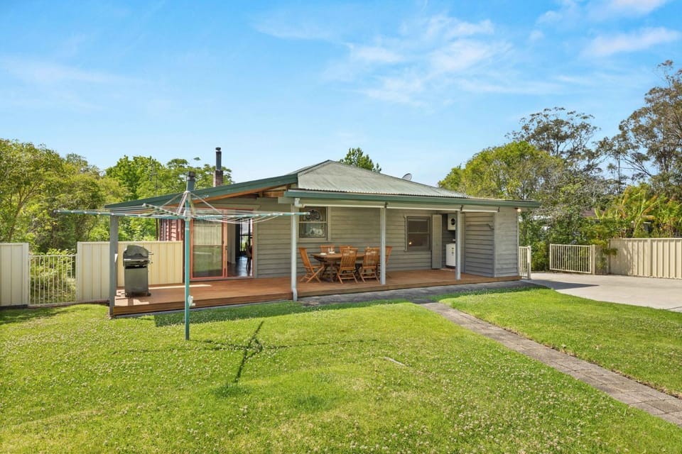 Campbell's Cottage by Experience Jervis Bay House in Huskisson