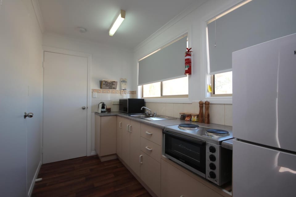 Costello Hotels - Moonta Bay Cabins Cabin in Moonta Bay