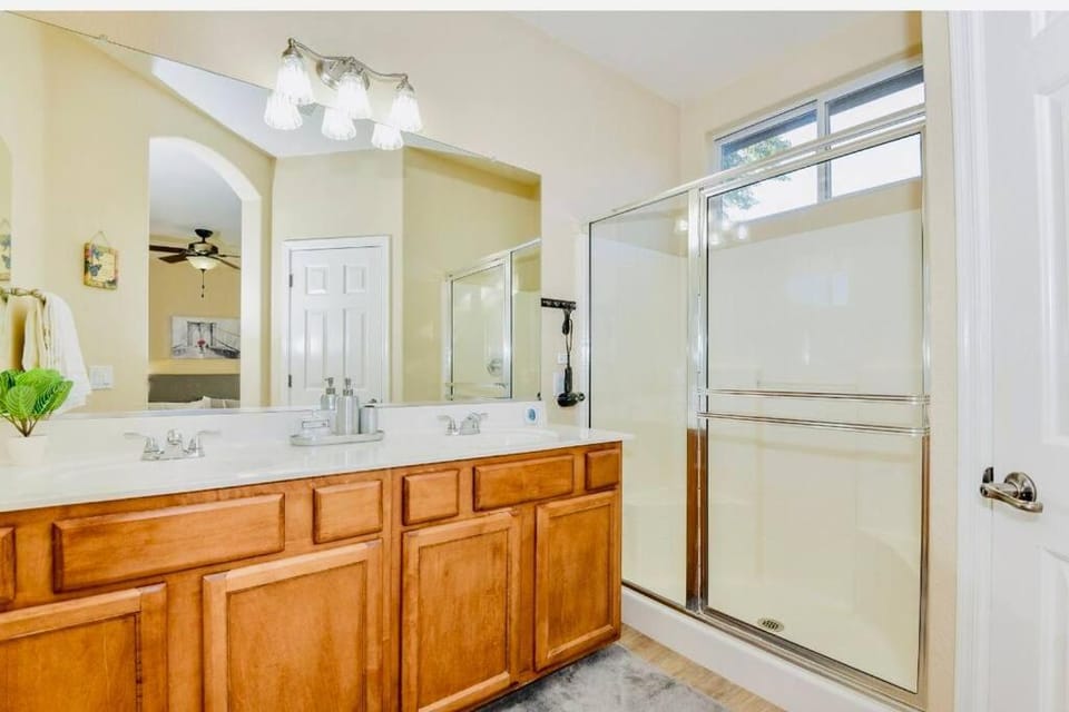 Crystal Suite House in Avondale