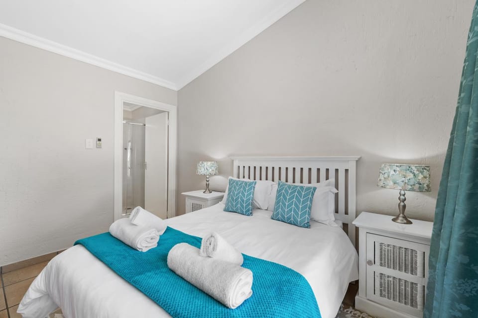 Bathroom, Bedroom