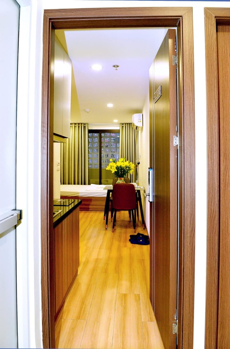 Photo of the whole room
