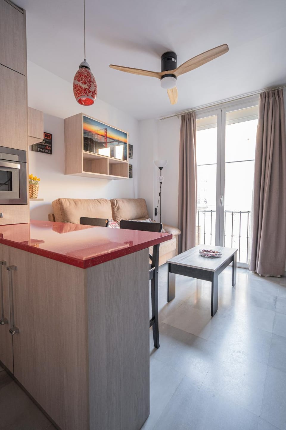 Kitchen or kitchenette, Dining area, stove