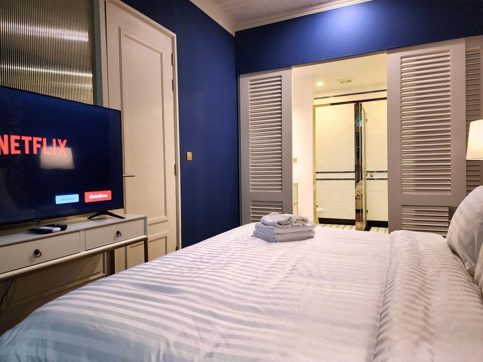 Bed, Bedroom, wardrobe