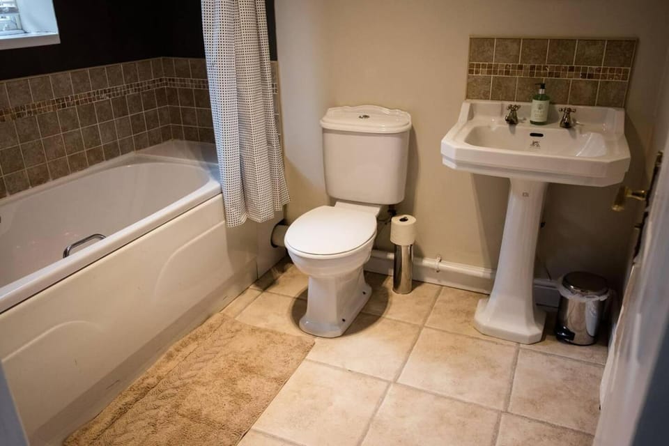Toilet, Bathroom