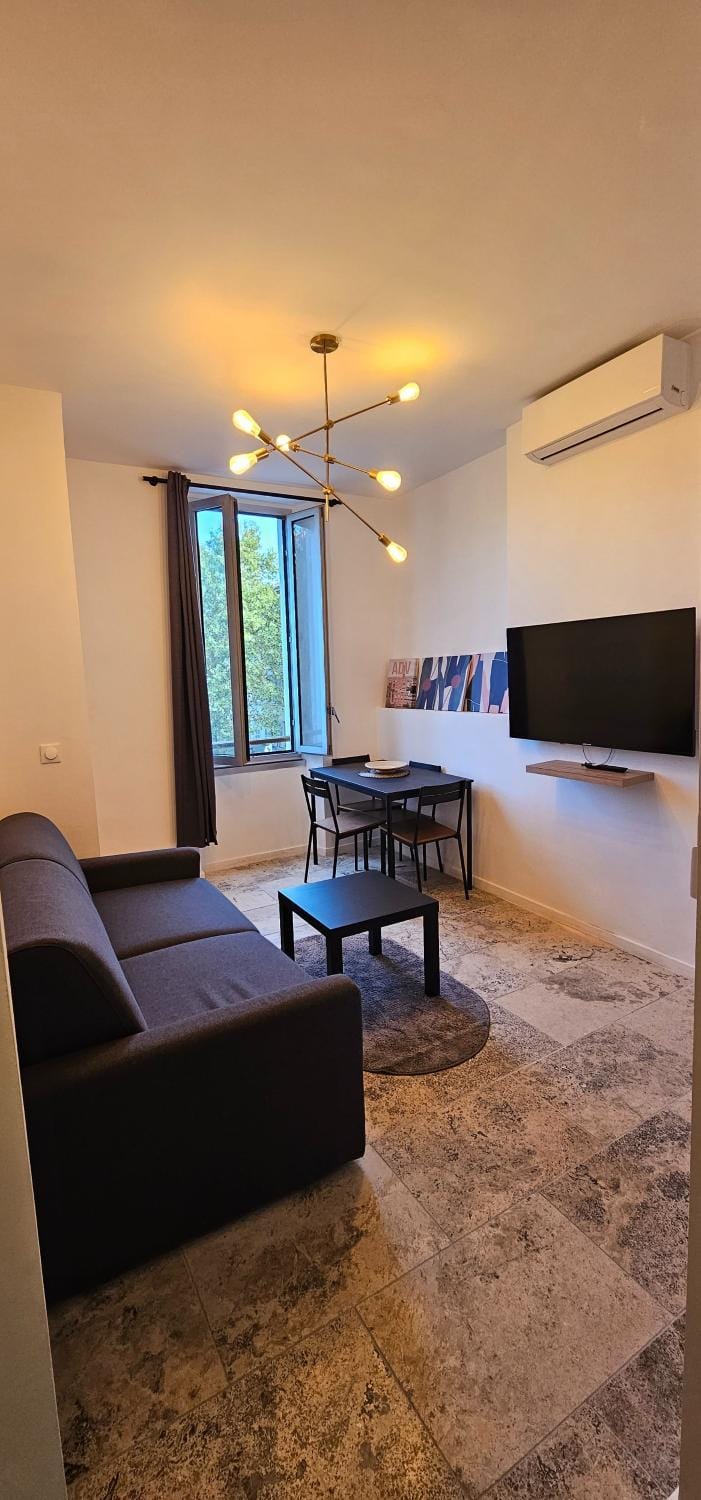 Massilia New'z appart 02 Apartment in Marseille