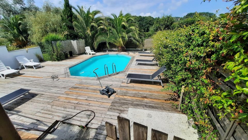 Garden, Swimming pool