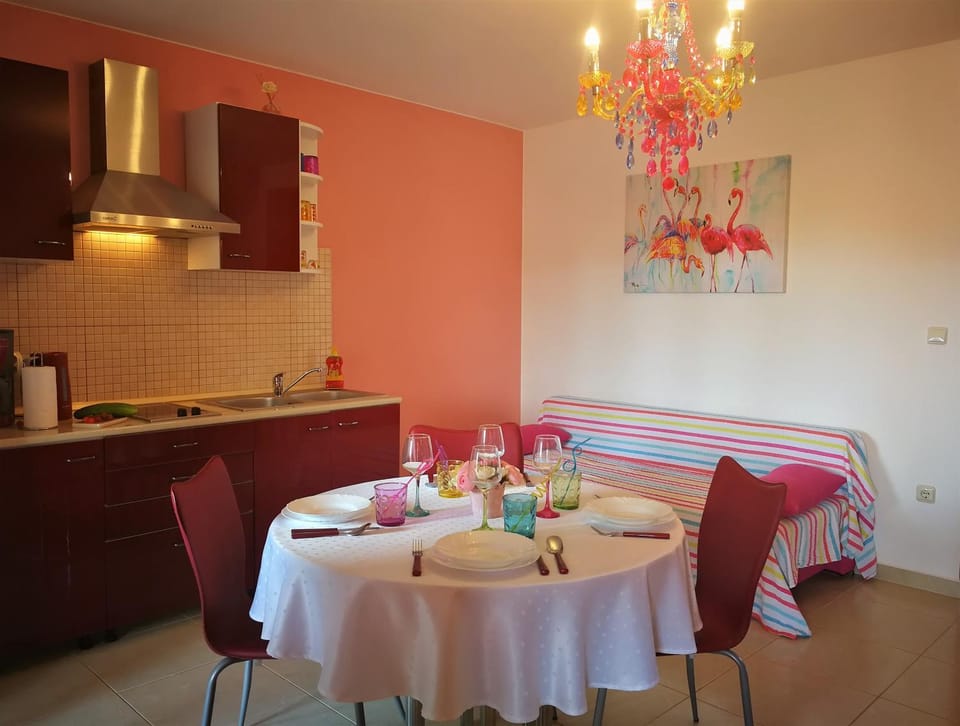 Kitchen or kitchenette, Living room, Dining area