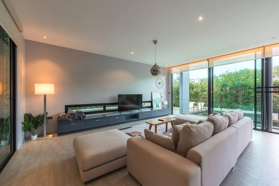 Activities, Living room, Pool view