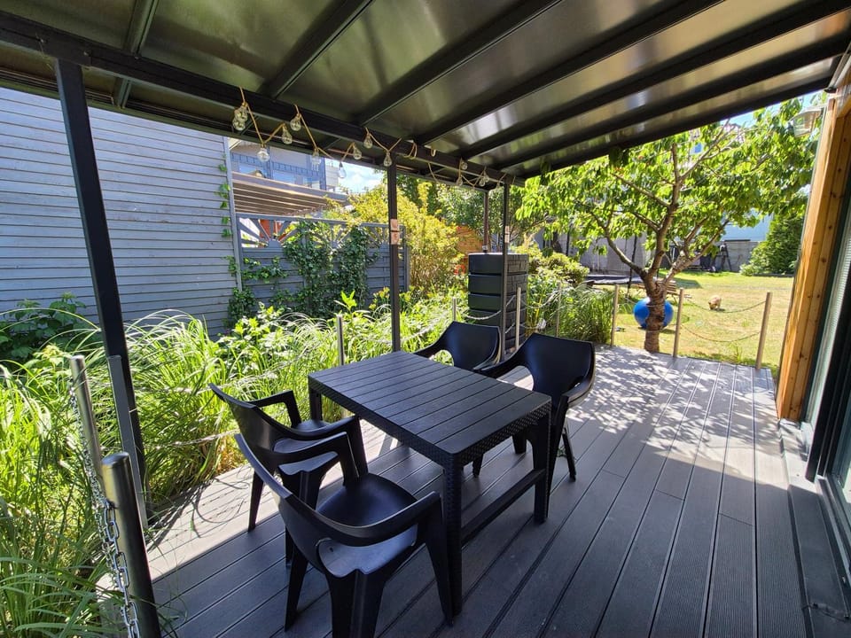 Amber Barn - Bursztynowa Stodoła - Noclegi u Loni - w zacisznym centrum nad morzem z parkingiem House in West Pomeranian Voivodeship, Poland